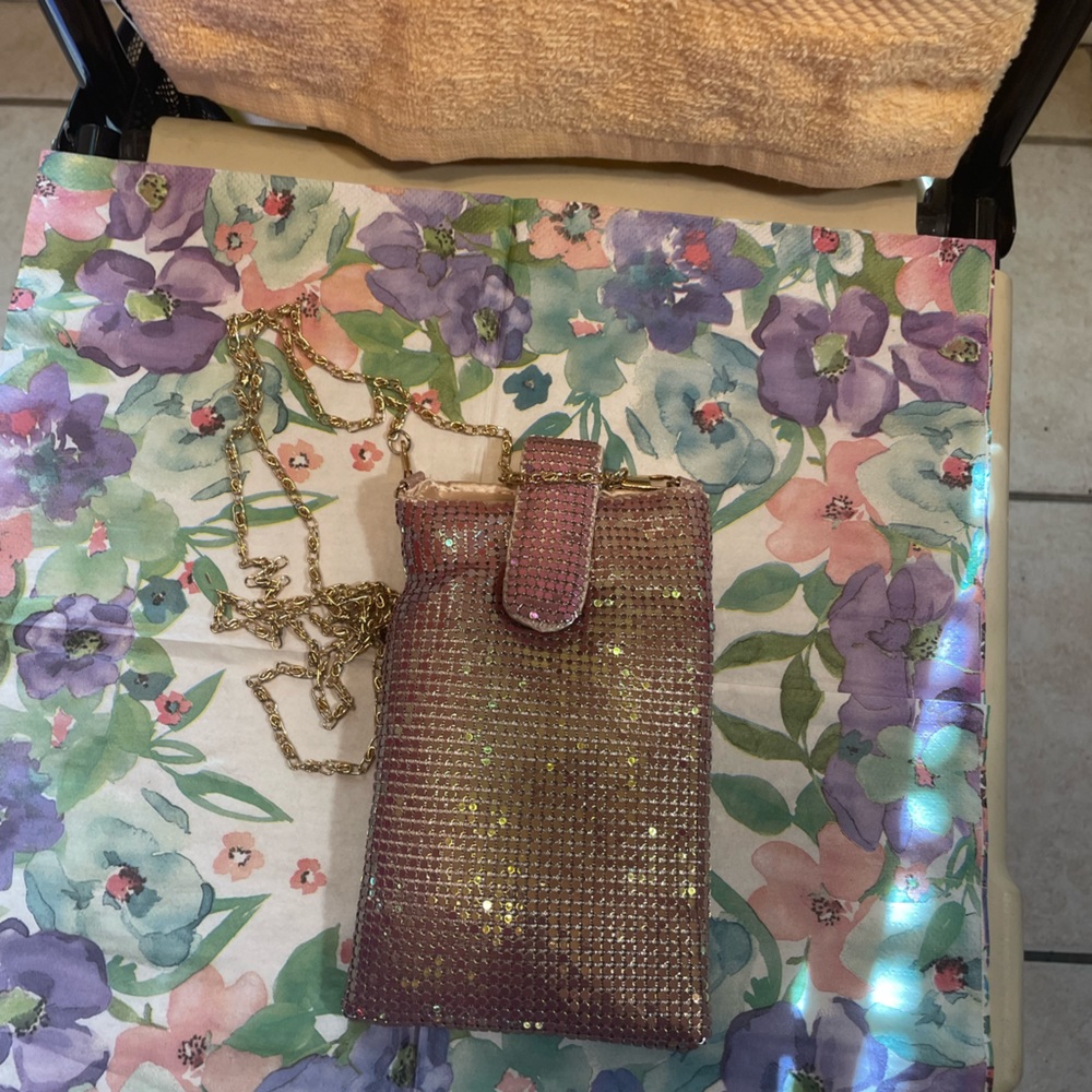 Ladies Cellphone Bag.
